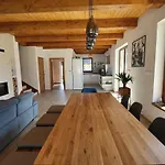 House Erika Chalet *